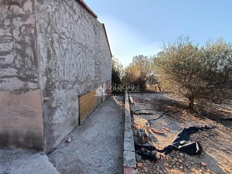 Foto df0edf6e-5f27-441d-aae2-d6d955b2c19f. Chalet avec parking piscine dans Hondón de las Nieves