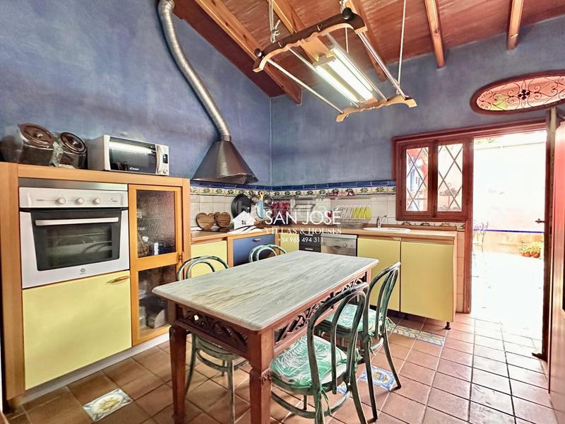 Foto e3d0e34b-f5c5-4cb3-9e1b-05857fa1dd2b. Chalet with pool in Alzabares Elche / Elx