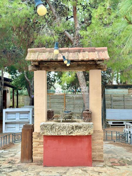 Foto f8660297-fa3f-4bad-adda-ef59ee21afb8. Chalet with pool in Alzabares Elche / Elx