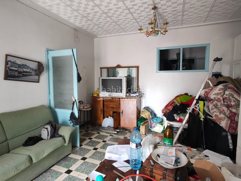 Foto c76bb50c-7135-4d29-aa36-d2c015df05cd. Casa amb aparcament a Novelda