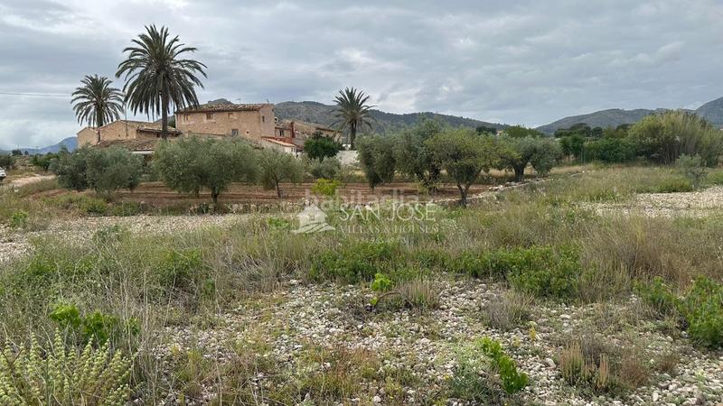 Foto 43d021c7-ce02-4814-a5e1-d65acc0d292e. Business premise in Romana (la)