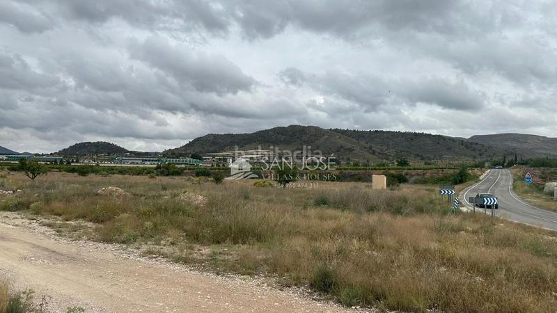 Foto 8f4eed42-b139-4179-8a8d-3aef97c4660d. Business premise in Romana (la)