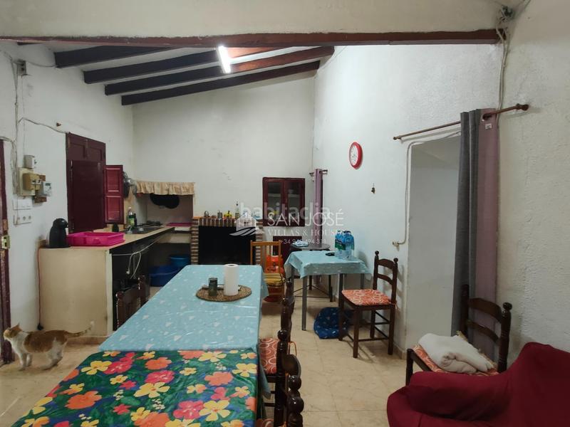 Foto 36a8acd7-a542-436e-af6a-eeeae9af4c10. Casa se vende casa cueva con terreno y varias construcciones en Aspe