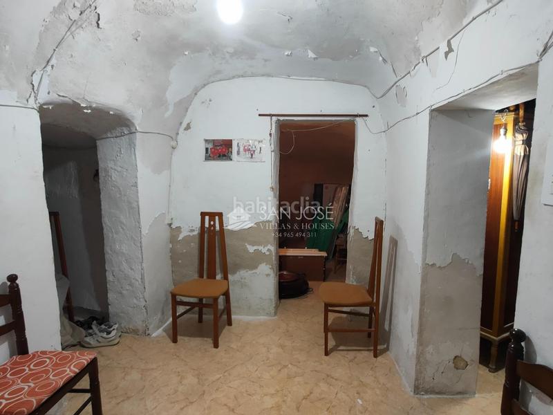 Foto 71ac2e8d-7998-4f77-a1c5-c2bb48414498. Casa se vende casa cueva con terreno y varias construcciones en Aspe