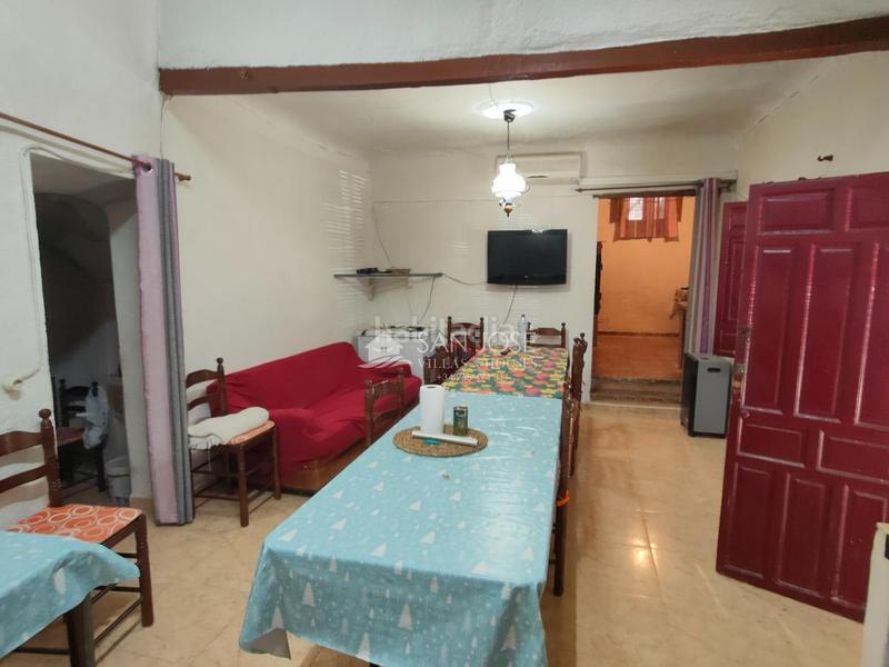 Foto ee4641d1-10cb-4850-a14b-18668b1f448b. Casa se vende casa cueva con terreno y varias construcciones en Aspe