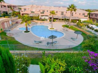 Casa a Monforte del Cid. Venta de exclusivo bungalow en alenda golf tu refugio de tranqui