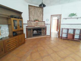 Maison à Novelda. Se vende casa planta baja en novelda con garaje