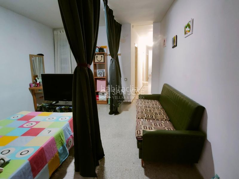 Foto aa347c64-6508-43c2-98c8-5f4fc8c437e7. Pis a Centro Aspe