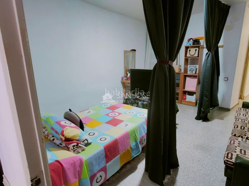 Foto ba4dd855-1389-4cd8-a9f9-243879a1c359. Pis a Centro Aspe