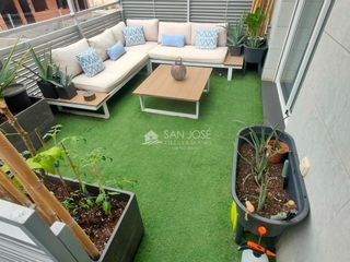 House in Las Fuentes-Los Cipreses. Se vende adosado con acabados y equipamiento de primera calidad