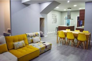 Maison à Novelda. Se vende casa con garaje en novelda en reforma.