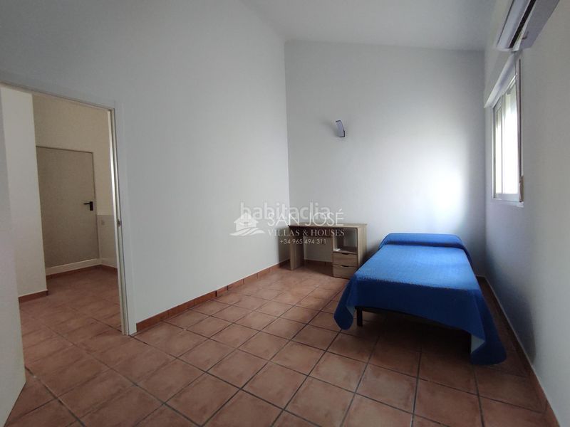 Foto 0c77ea98-0c3c-42f6-a505-7637f36e1280. Casa se vende bungalow con patio y solarium en Monforte del Cid
