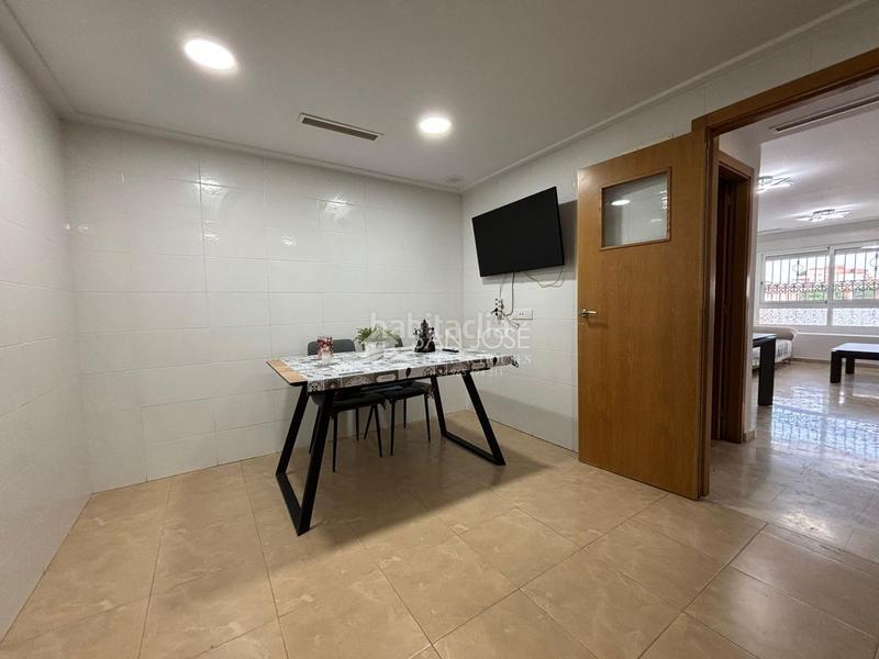 Foto 0e31343c-5dd8-44ce-8b0a-e87d948364e2. Casa amb aparcament a Monforte del Cid