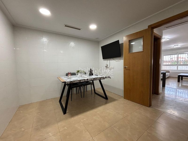 Foto 36450a92-e107-4d86-949b-156dde7f84b0. Casa se vende bungalow con patio y solarium en Monforte del Cid