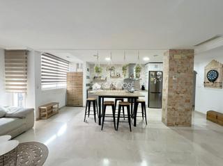 Etagenwohnung in Plaza Crevillente - Antiguos Juzgados - El Asilo. Se vende espectacular y amplio piso en elche en sector v.