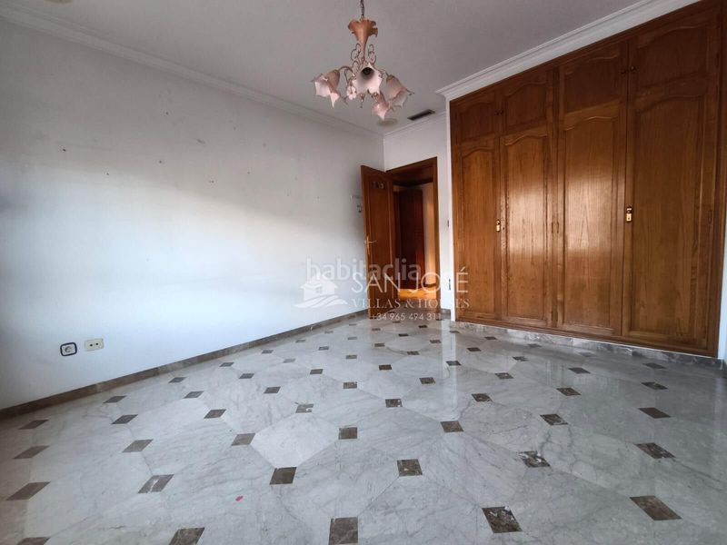 Foto 6ceb4fb6-f750-4363-bf27-fd86991292e5. Pis a Novelda