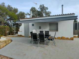 Location Chalet à Peña de las Águilas. Se alquila loft en buen estado en la zona de carrus de elche