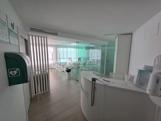 Miete Büro in Ensanche-Diputación. Alquiler de oficina en alicante, zona centroavenida maisonnave