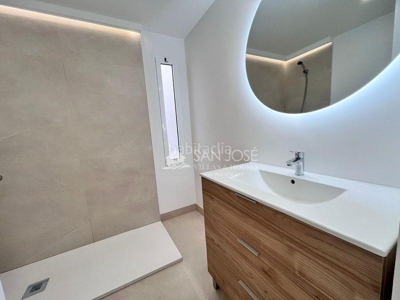 Foto fbcaeb06-7a63-4a19-a0ac-7b39b916f0cd. Pis a Prosperidad Aspe