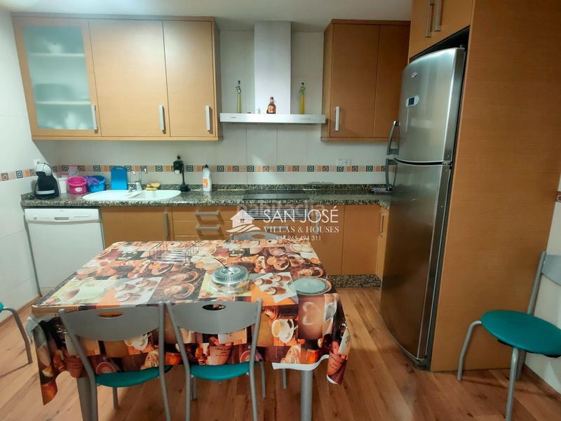 Foto f7f577be-e5b8-45b0-b4e3-cef2a5e3034a. Pis a Las Fuentes-Los Cipreses Aspe