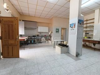 Business premise in Novelda. Se vende local comercial fue vivienda en novelda