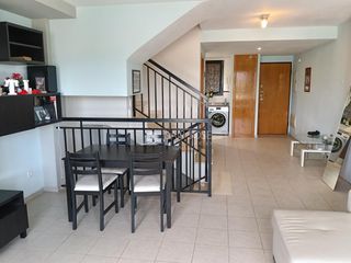 Piso en Las Fuentes-Los Cipreses. Se vende piso duplex en aspe