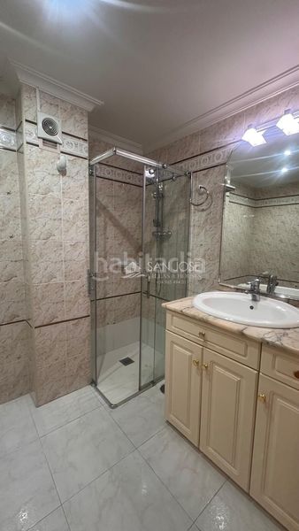 Foto c9ea9381-10de-4ad0-80e0-5b32d5f588a3. Pis a Centro Aspe