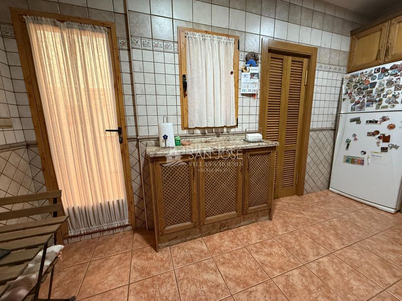 Foto cc99d1e1-2278-44a3-8e0f-793c900ae149. Casa amb aparcament a El Castillo Aspe