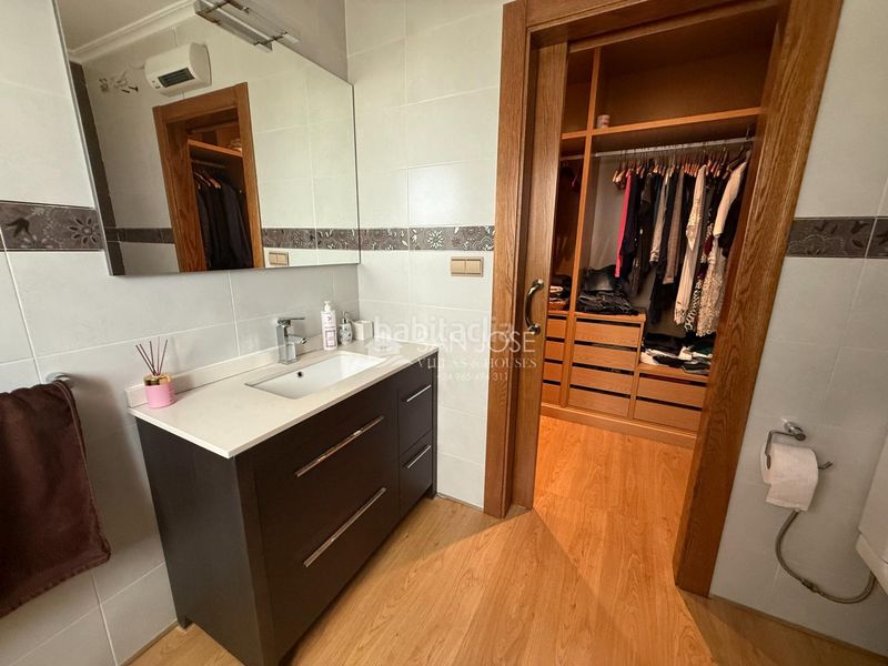 Foto e58d47fc-e796-4ac6-a78b-78d283d1a057. Casa amb aparcament a El Castillo Aspe