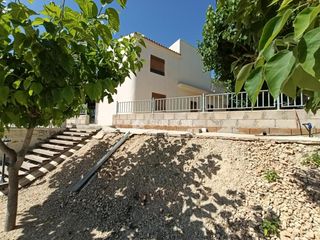 Xalet  Serreta. Se vende chalet en novelda en la serreta.