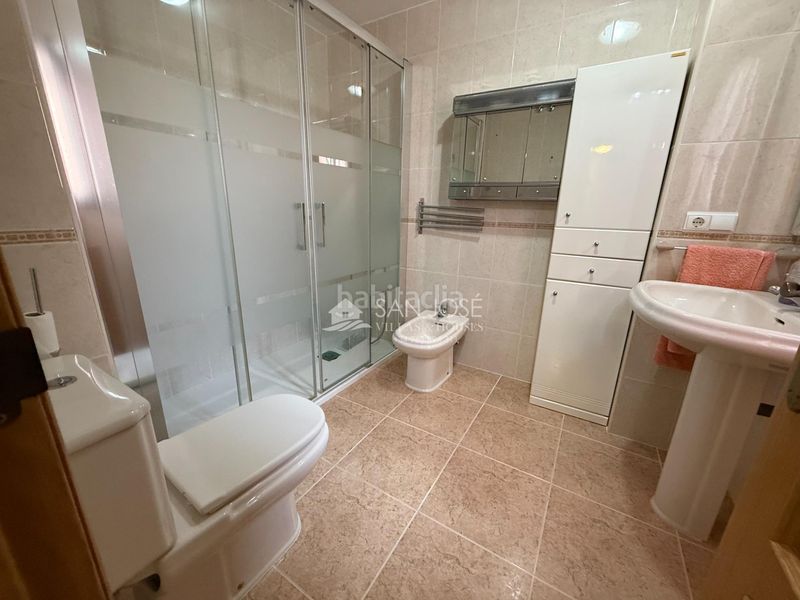 Foto 0e9f7028-fb63-4404-b315-9cd37ad25a12. Pis amb calefacció aparcament piscina a Albufereta Alicante