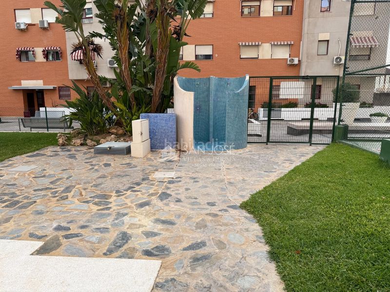 Foto 20c4d2a6-4a49-4150-a3a4-1783660603cb. Pis amb calefacció aparcament piscina a Albufereta Alicante