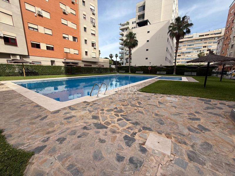 Foto 5fcd0998-a156-4ae4-b596-1bd73290f3f6. Pis amb calefacció aparcament piscina a Albufereta Alicante