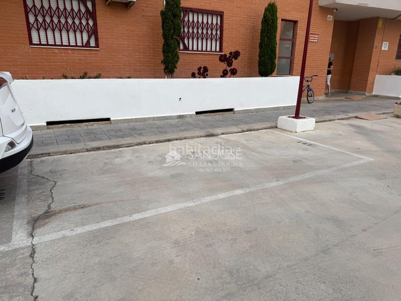 Foto 8c9b3fb1-9d02-46d4-89ed-82506523c32b. Pis amb calefacció aparcament piscina a Albufereta Alicante