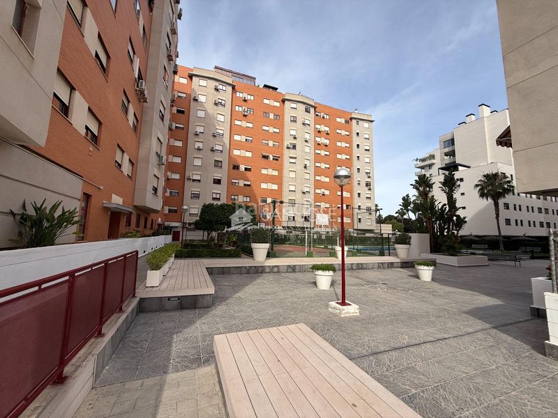 Foto b6094f4b-f7eb-4a44-b403-519274c1b60a. Pis amb calefacció aparcament piscina a Albufereta Alicante