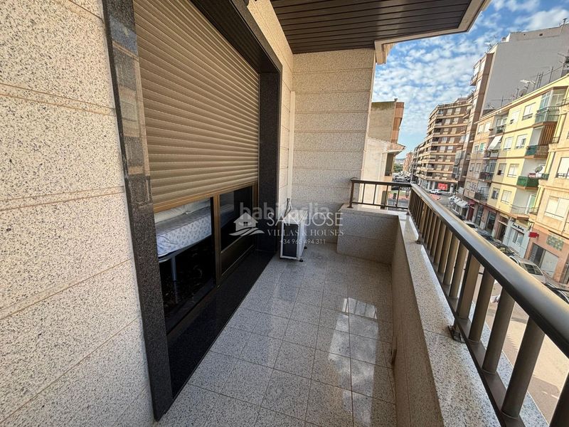 Foto 14250ec6-e769-4df9-aa42-4b13259788a5. Casa amb calefacció aparcament a Novelda