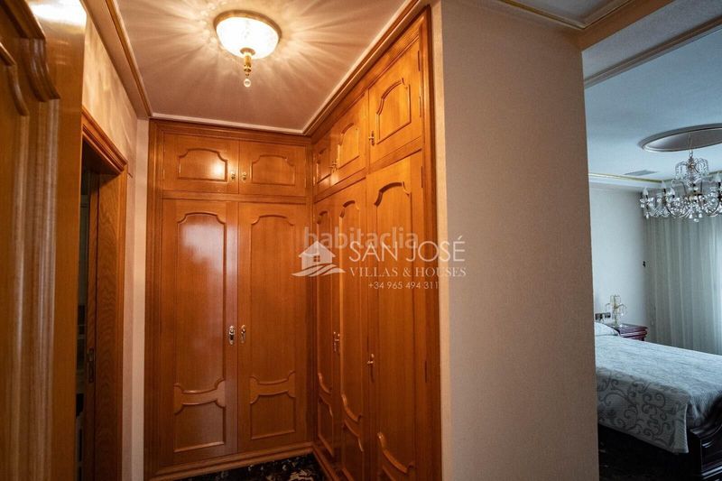 Foto 1b6dd163-e57c-4cfd-87bc-84261ec3a999. Casa amb calefacció aparcament a Novelda