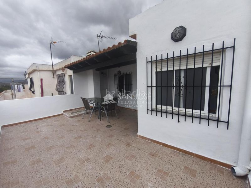 Foto c58b8d02-27a9-4337-aeb8-f13667eca0e8. Casa amb aparcament a Las Fuentes-Los Cipreses Aspe