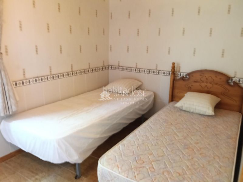 Foto 5654f055-cb69-4bc7-ae84-e0e1d89910df. Chalet mit pool in Romana (la)