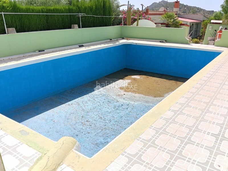 Foto c28e4a5b-9ad0-4f2c-947f-bcab6e49e491. Chalet mit pool in Romana (la)