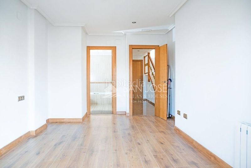 Foto 421c8fd0-e6e2-40a5-852c-2aab8aecd960. Àtic amb calefacció a Novelda