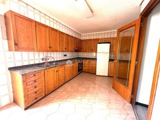 Appartamento in Novelda. Se vende piso en novelda amplio, luminoso y con gran patio