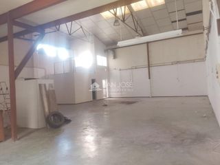 Lloguer Nau industrial a San Crispín. Estupenda nave en alquiler en poligono de carrus elche