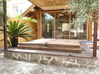 Miete Haus in La Coca-La Nia-Vistahermosa. Se alquila excelente bungalow adosado en aspe