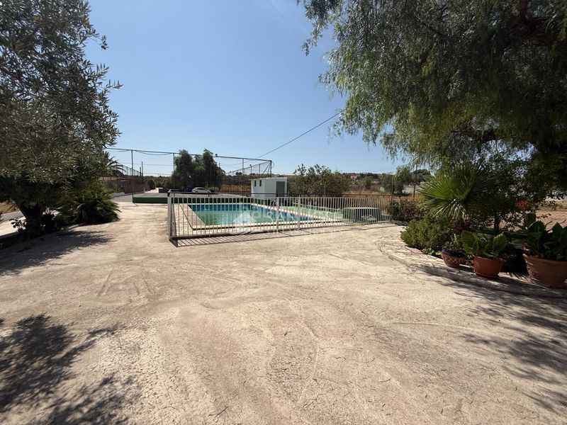 Foto f26c2fa3-4c1f-428b-9f45-0bdbeeb09e1c. Xalet amb calefacció aparcament piscina a Pedanías Oeste Aspe