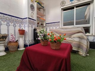 Appartement à Monforte del Cid. Se vende piso con dos patios en monforte del cid.