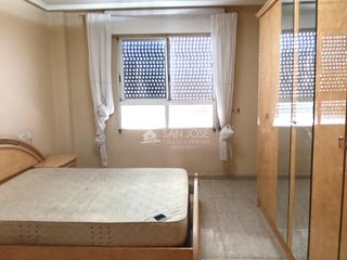 Piso en La Serranica-Sagrado Corazón. Se vende piso para entrar a vivir en aspe zona serranica