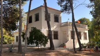 Chalet in Pedanías Este. Se vende chalet villa a escasos 300 metros del pueblo de aspe