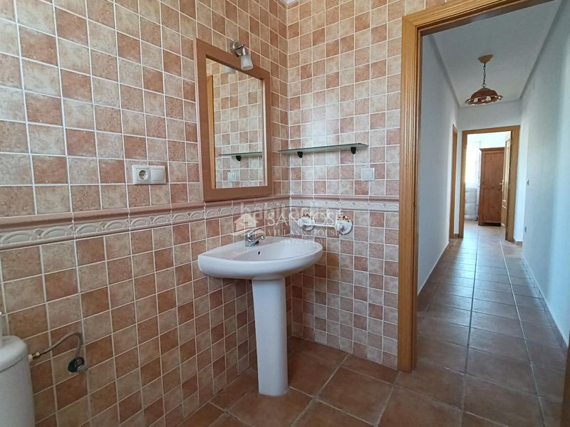 Foto 8644ec95-6762-479f-a74e-218e46239a7d. Xalet amb piscina a Monòver