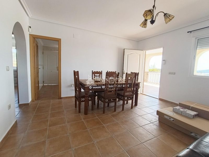 Foto bf5371eb-41c1-4085-bf9b-4ae02a8350e7. Xalet amb piscina a Monòver